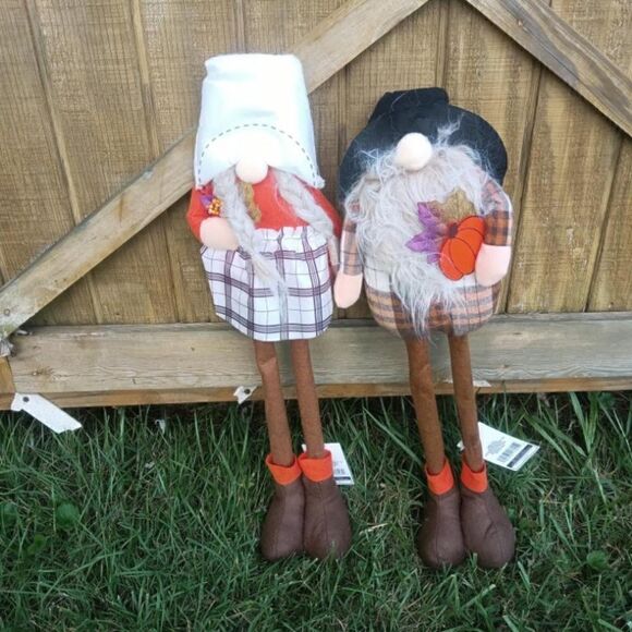 🦋 New Harvest 24” Tall Old Woman and Man Gnomes, Set of 2 - Picture 8 of 11
